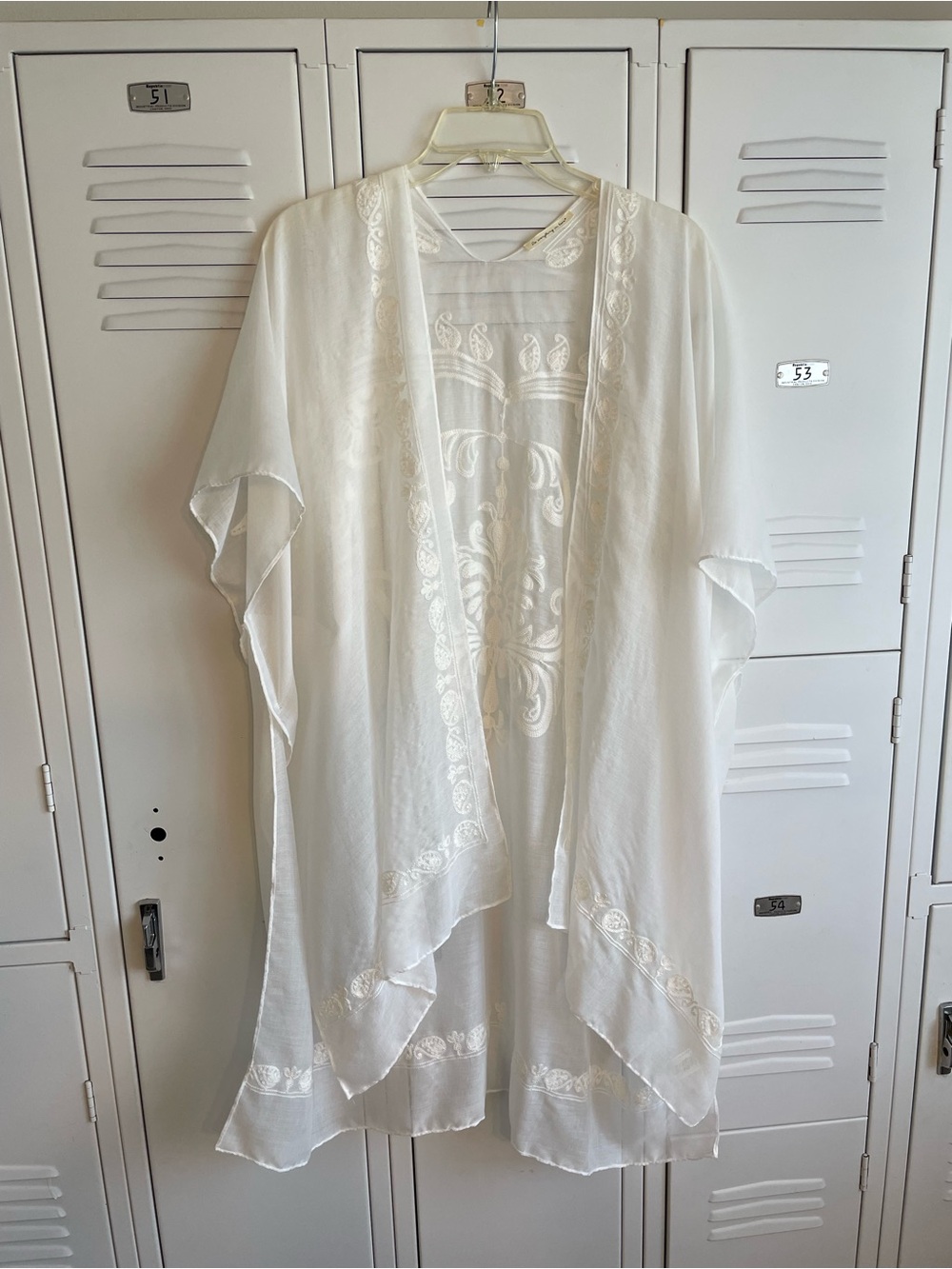 Do everything in love White Sheer Embroidered Duster